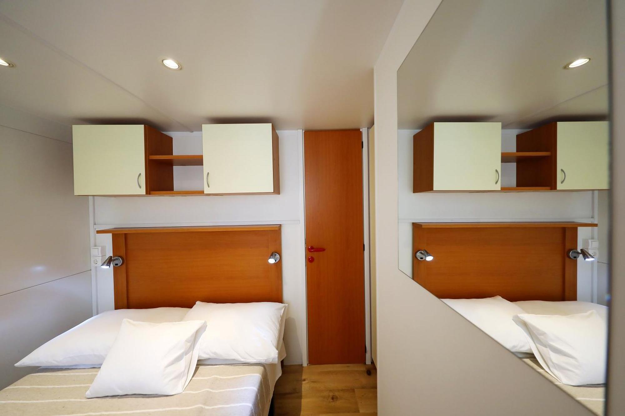 Mobile Home Grbe Nin Eksteriør billede