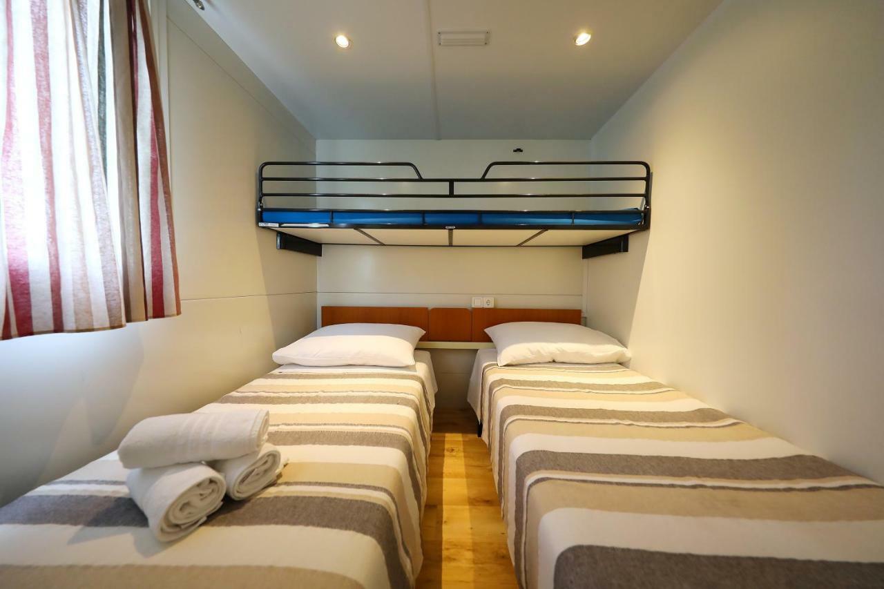 Mobile Home Grbe Nin Eksteriør billede