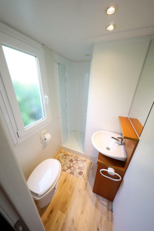 Mobile Home Grbe Nin Eksteriør billede