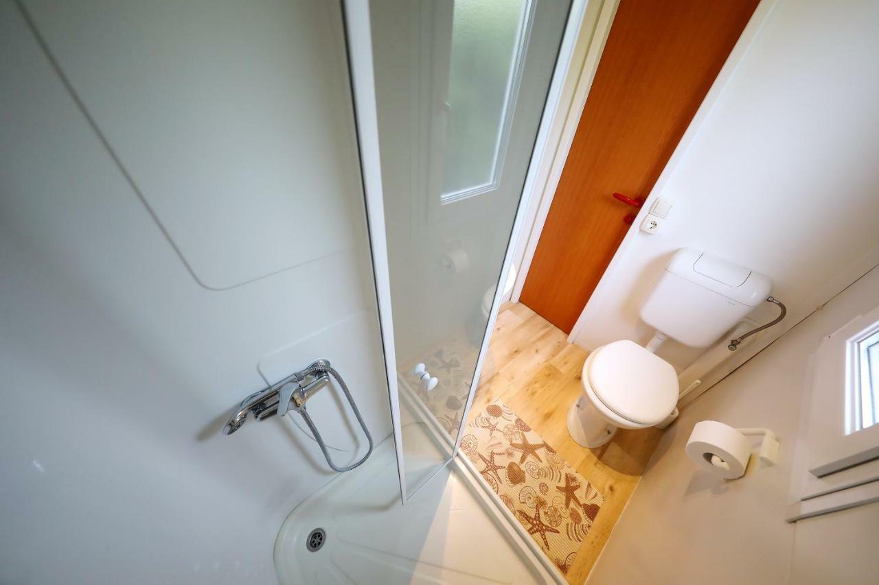 Mobile Home Grbe Nin Eksteriør billede
